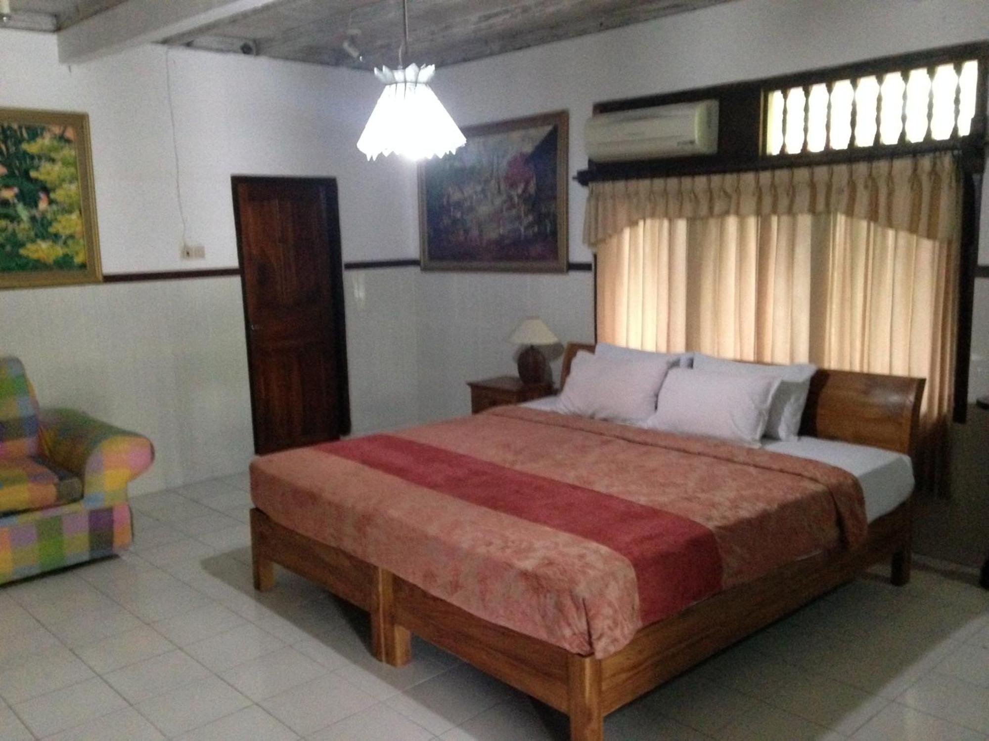 Three-Bedroom Villa Private Pool