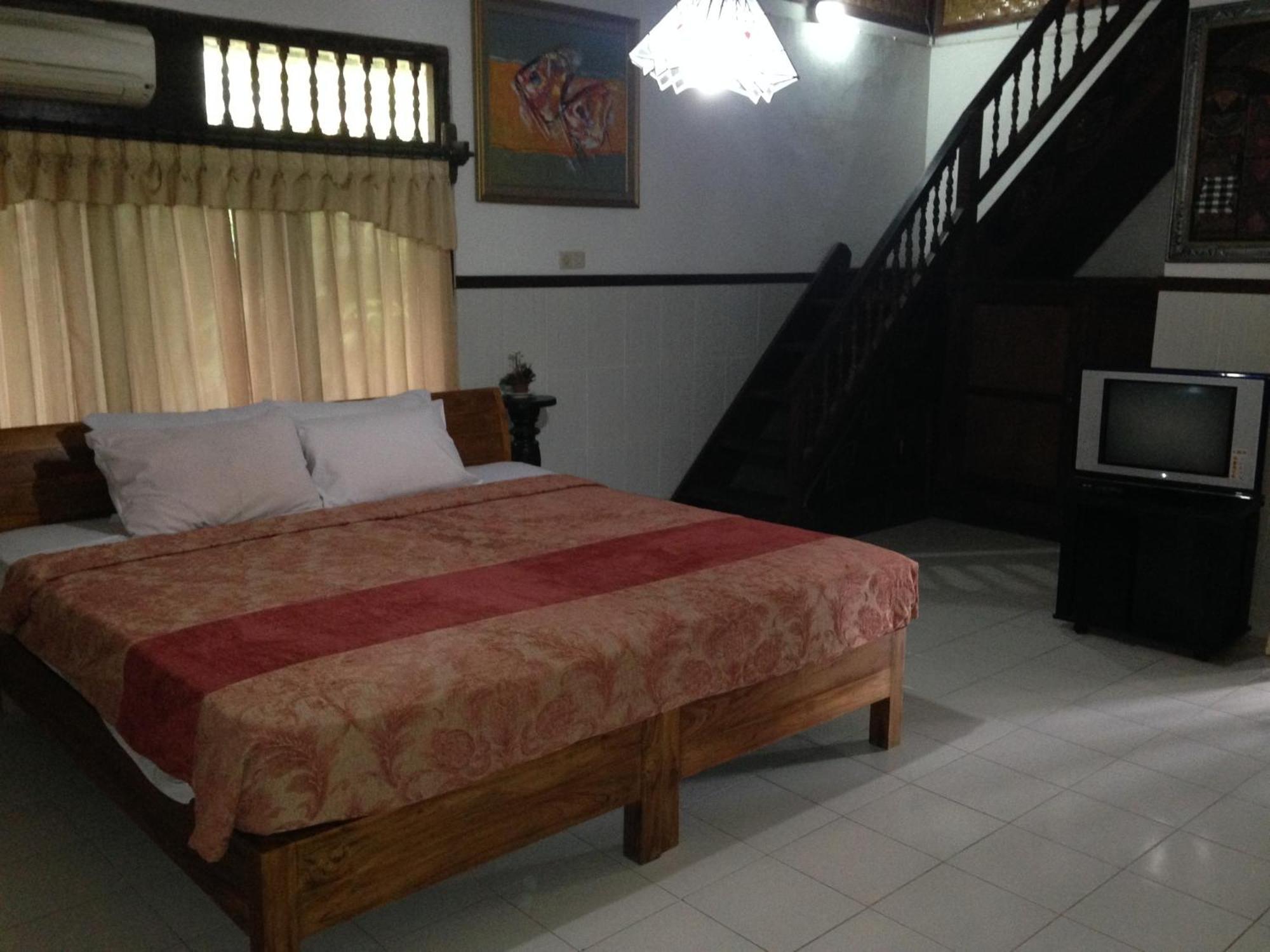 Three-Bedroom Villa Private Pool